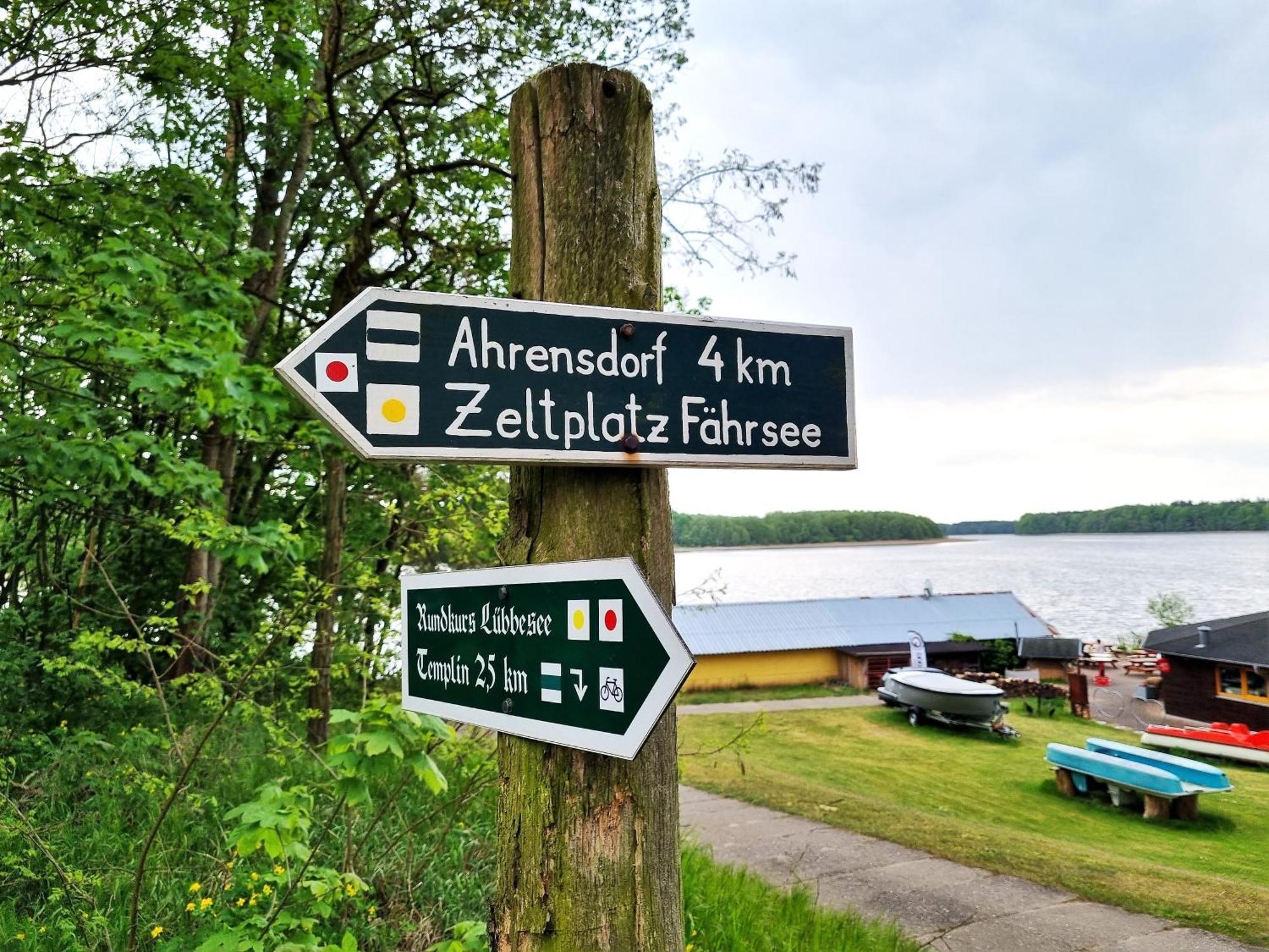 Ferienhaus Direkt Am See Uckermark 滕普林 外观 照片